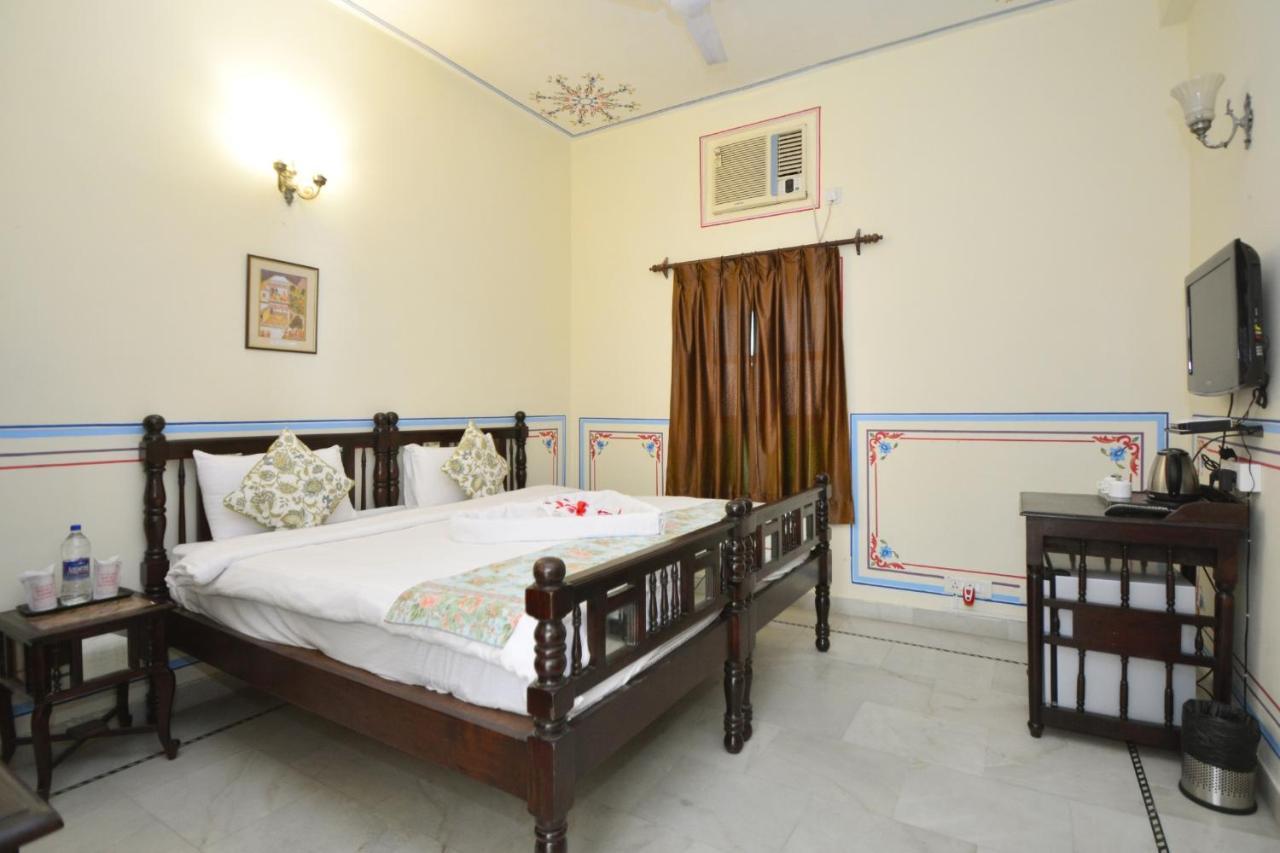 Jaipur Vintage House Bed & Breakfast Exterior foto